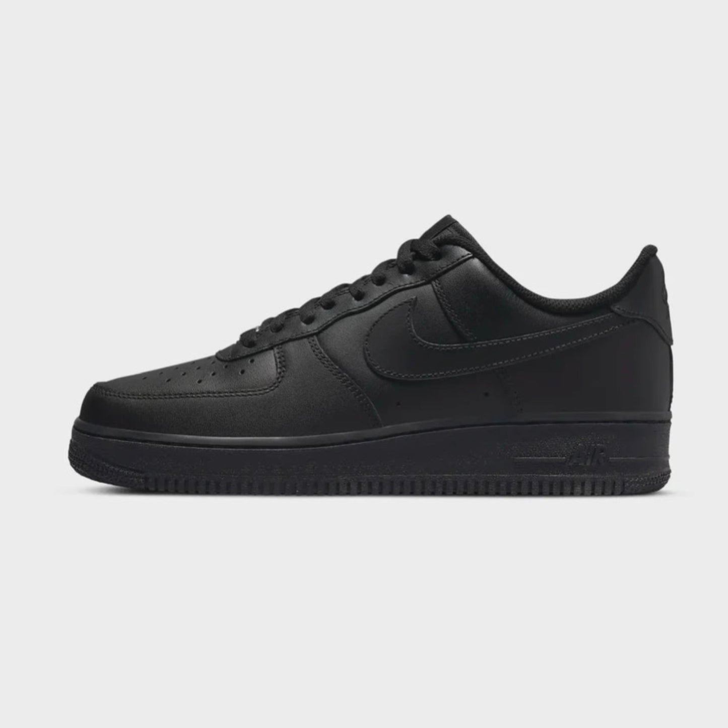Nike Air Force 1 - Triple Black