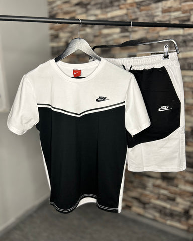 Σετ Nike - Μαύρο με Άσπρος 322